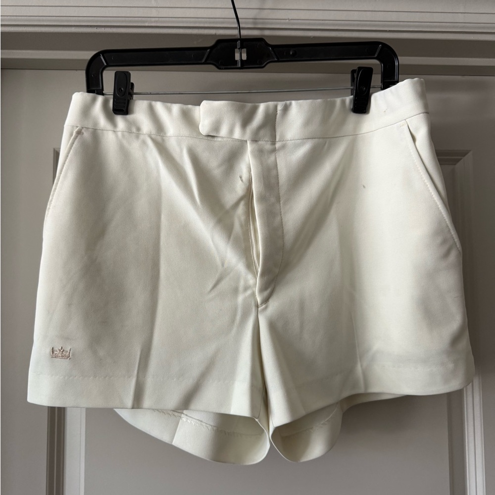 White High Waist Shorts with Tailored Fit